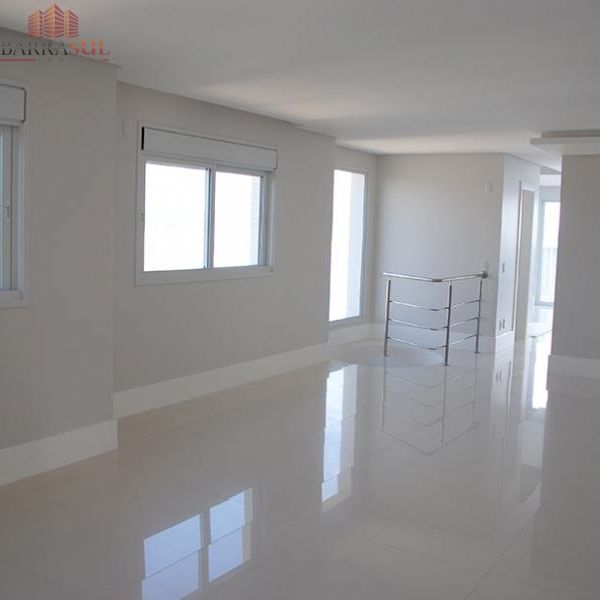IBIZA TOWERS - COBERTURA DUPLEX - FRENTE MAR