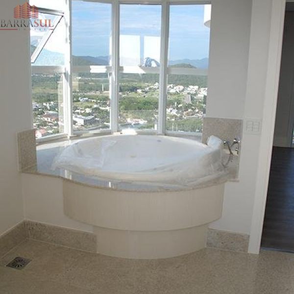 IBIZA TOWERS - COBERTURA DUPLEX - FRENTE MAR