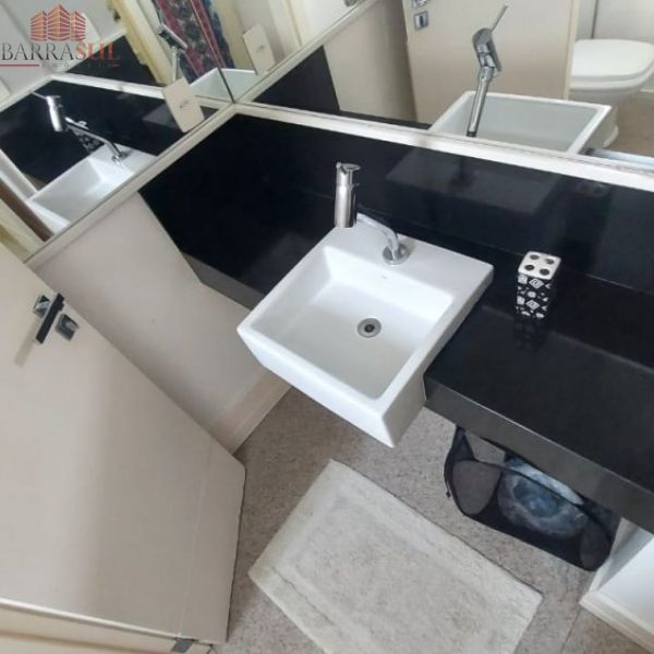 Edifcio Esquina di Parma - Rua 3750 - AP 11