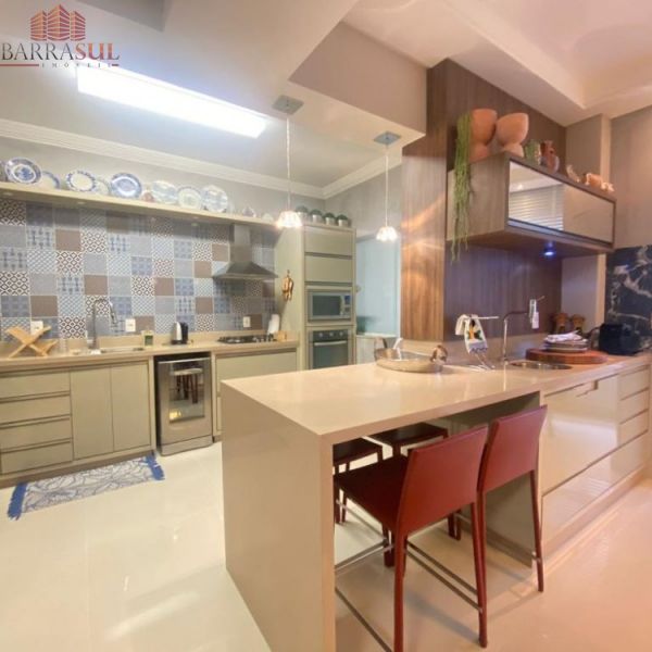 Edifcio Holambra - Rua 4400 - Barra Sul