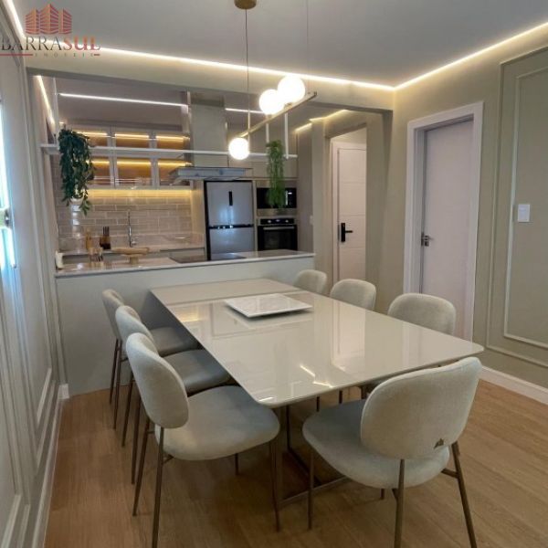 Apartamento Reformado, Decorado e Equipado!!!