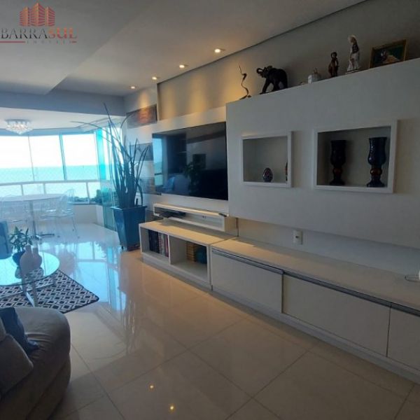 Tropical Summer Residence