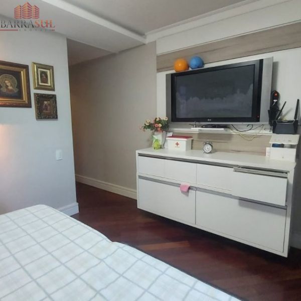 Tropical Summer Residence