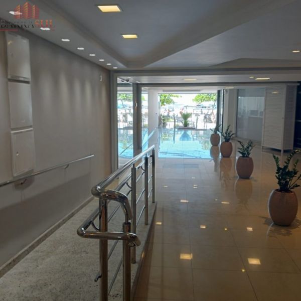 Edif�cio Saint Tropez  Barra Sul