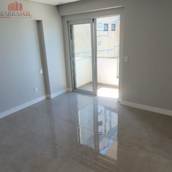 Edif�cio Saint Tropez - Barra Sul