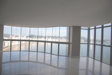 IBIZA TOWERS - COBERTURA DUPLEX - FRENTE MAR